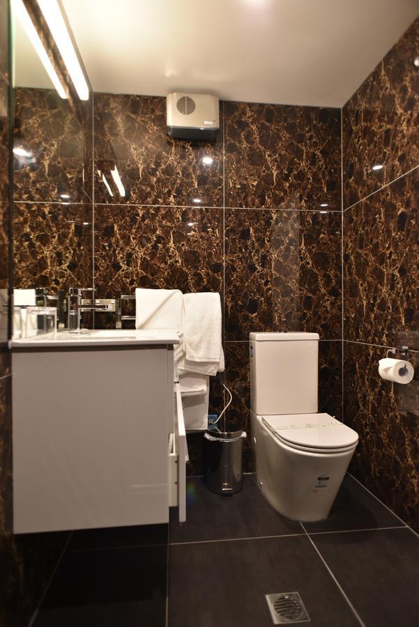 Bealey Plaza Motel Christchurch Esterno foto Bathroom