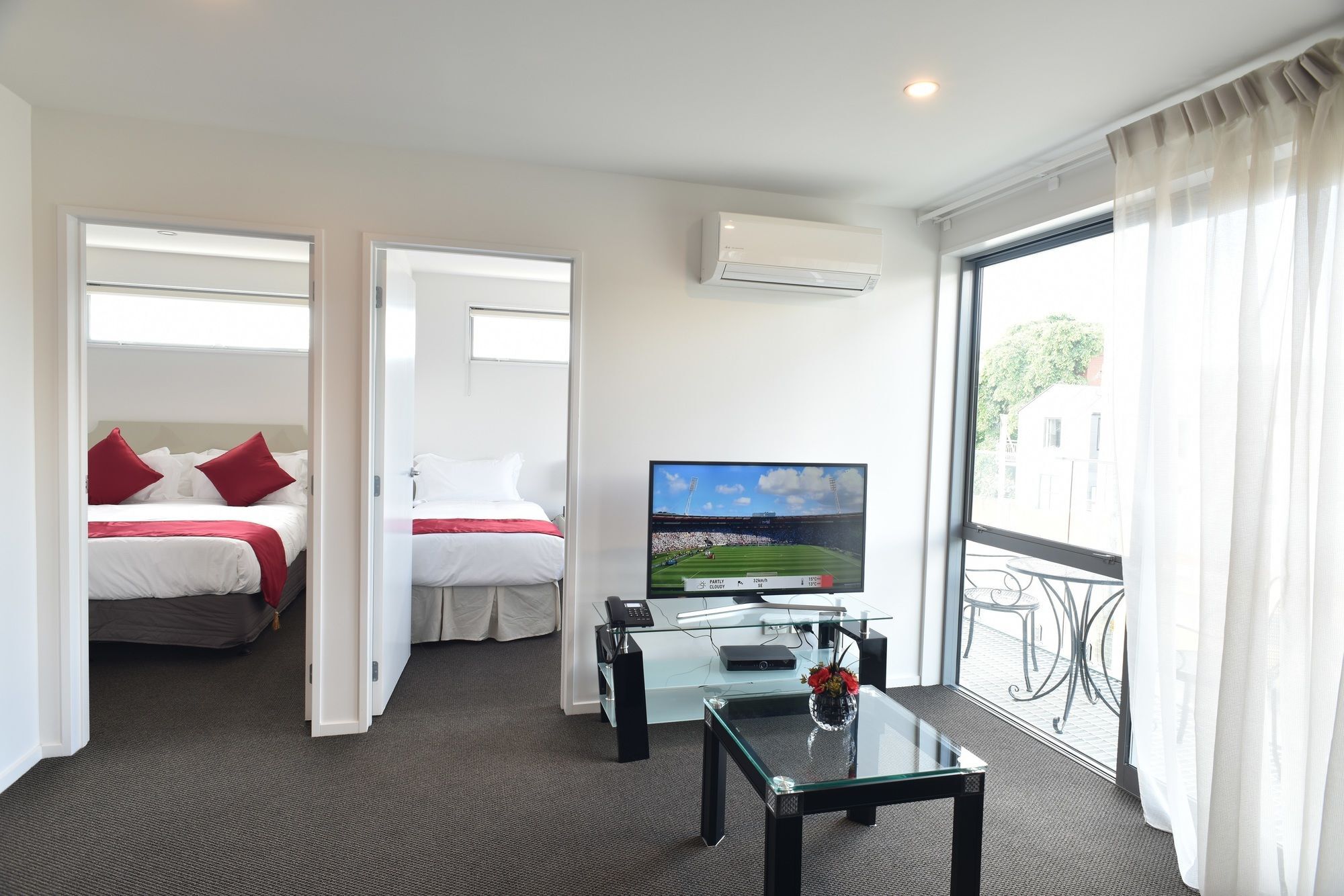 Bealey Plaza Motel Christchurch Esterno foto A two bedroom apartment at the hotel