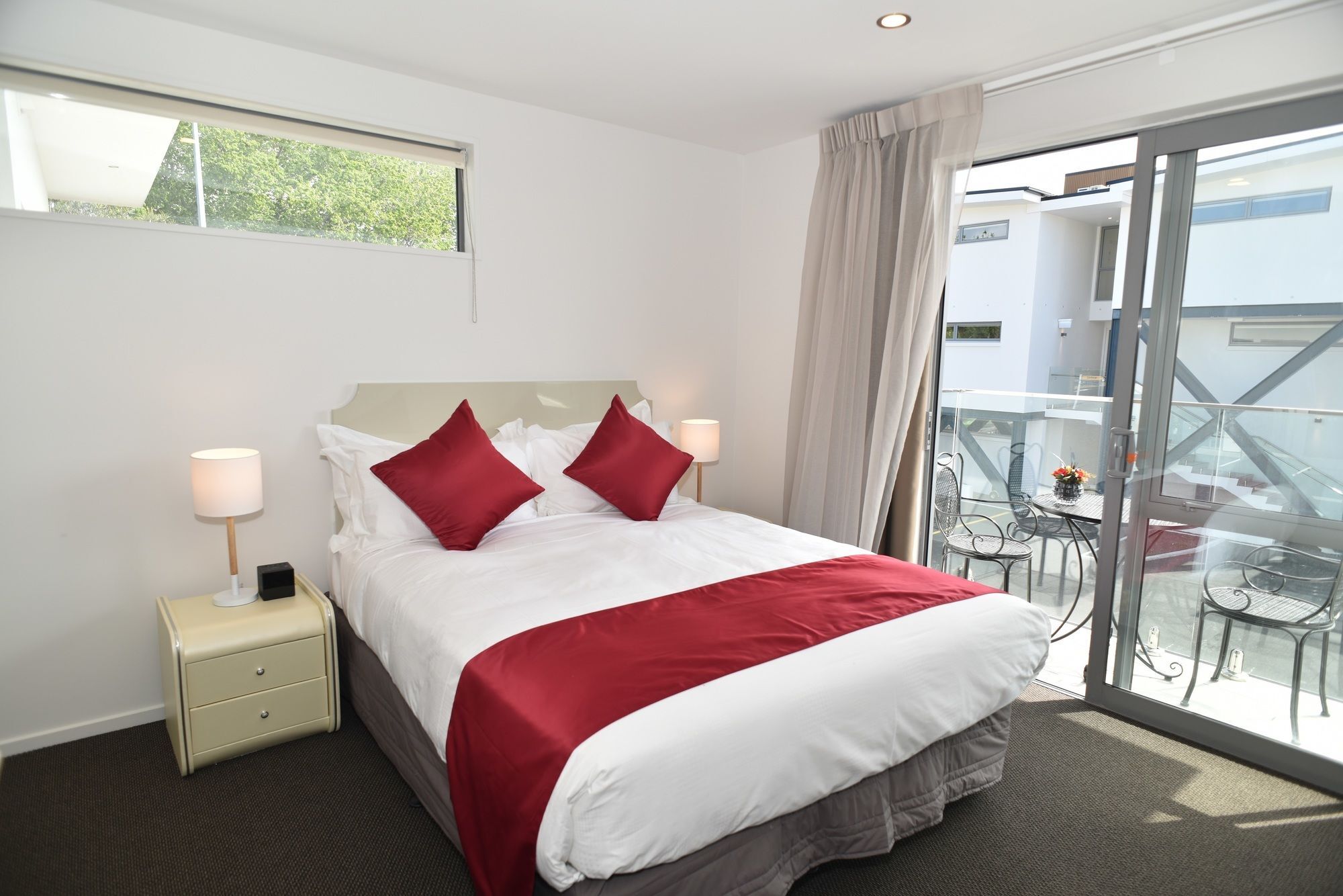 Bealey Plaza Motel Christchurch Esterno foto A bedroom at the hotel