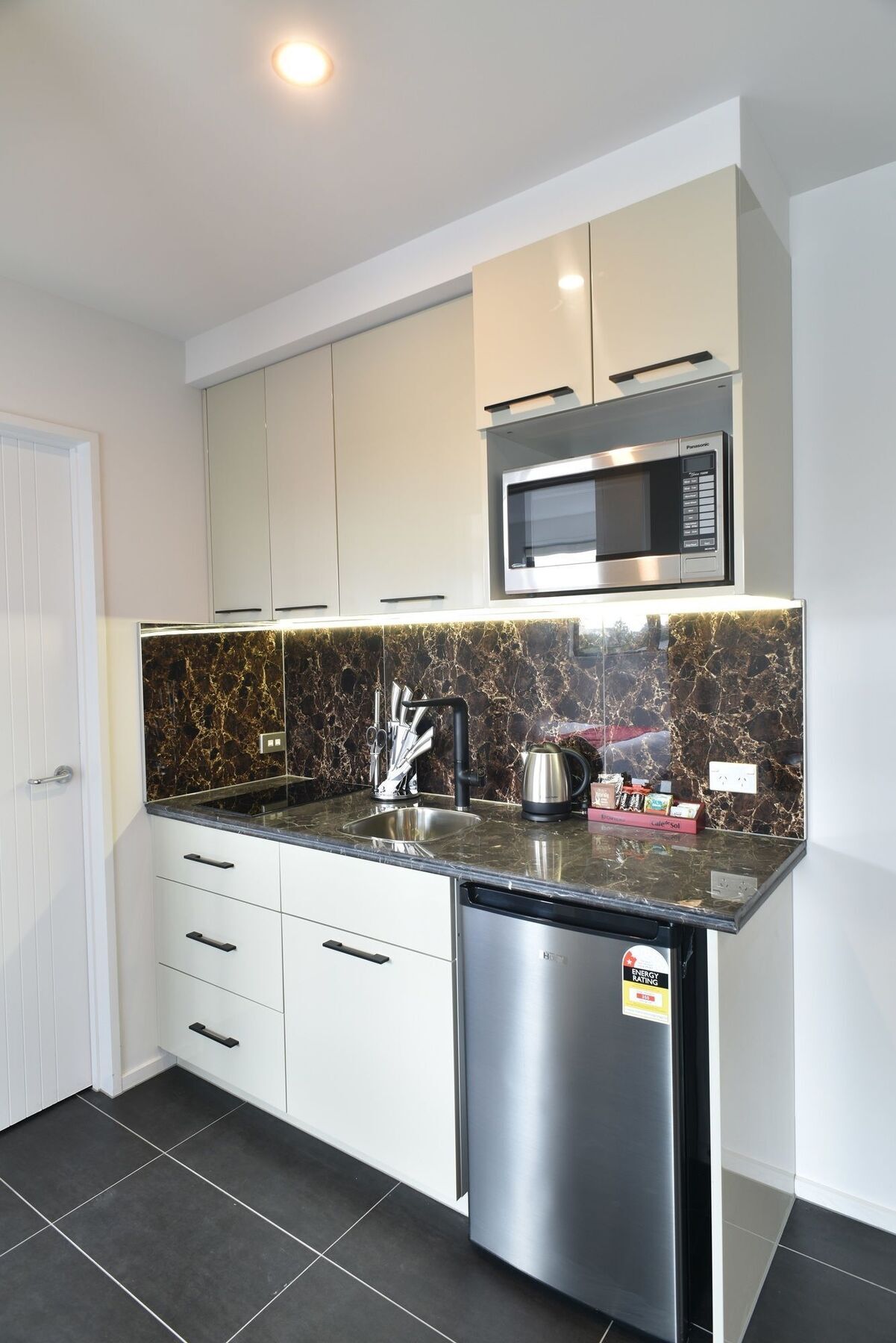 Bealey Plaza Motel Christchurch Esterno foto A modern kitchen